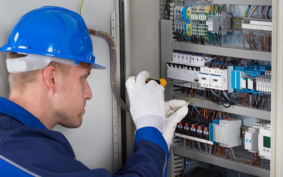 électricien urgence Courbevoie